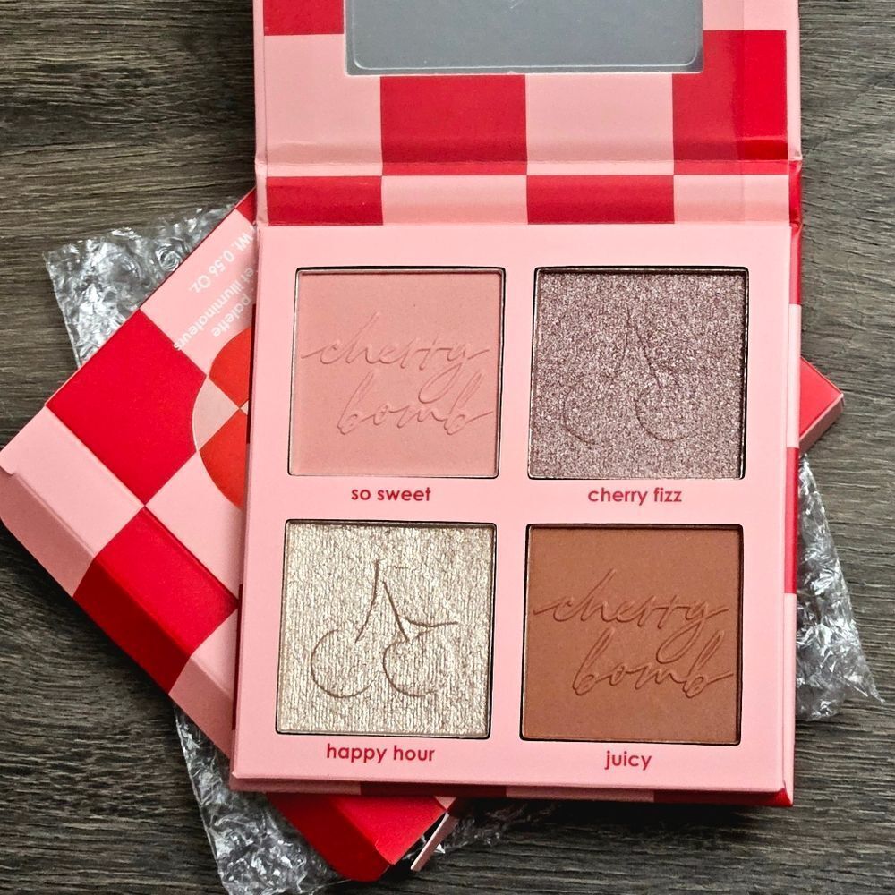 CIATE LONDON Cherry Bomb Blush & Highlighter Palette NEW light medium